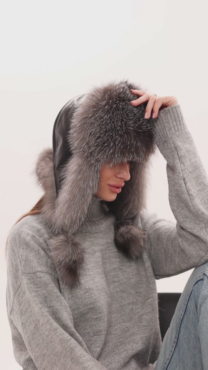 極美品です‼︎モンクレール FOX ファー付きニット帽 グレー MONCLER（モンクレール） 【並行輸入品】モンクレール ニット帽