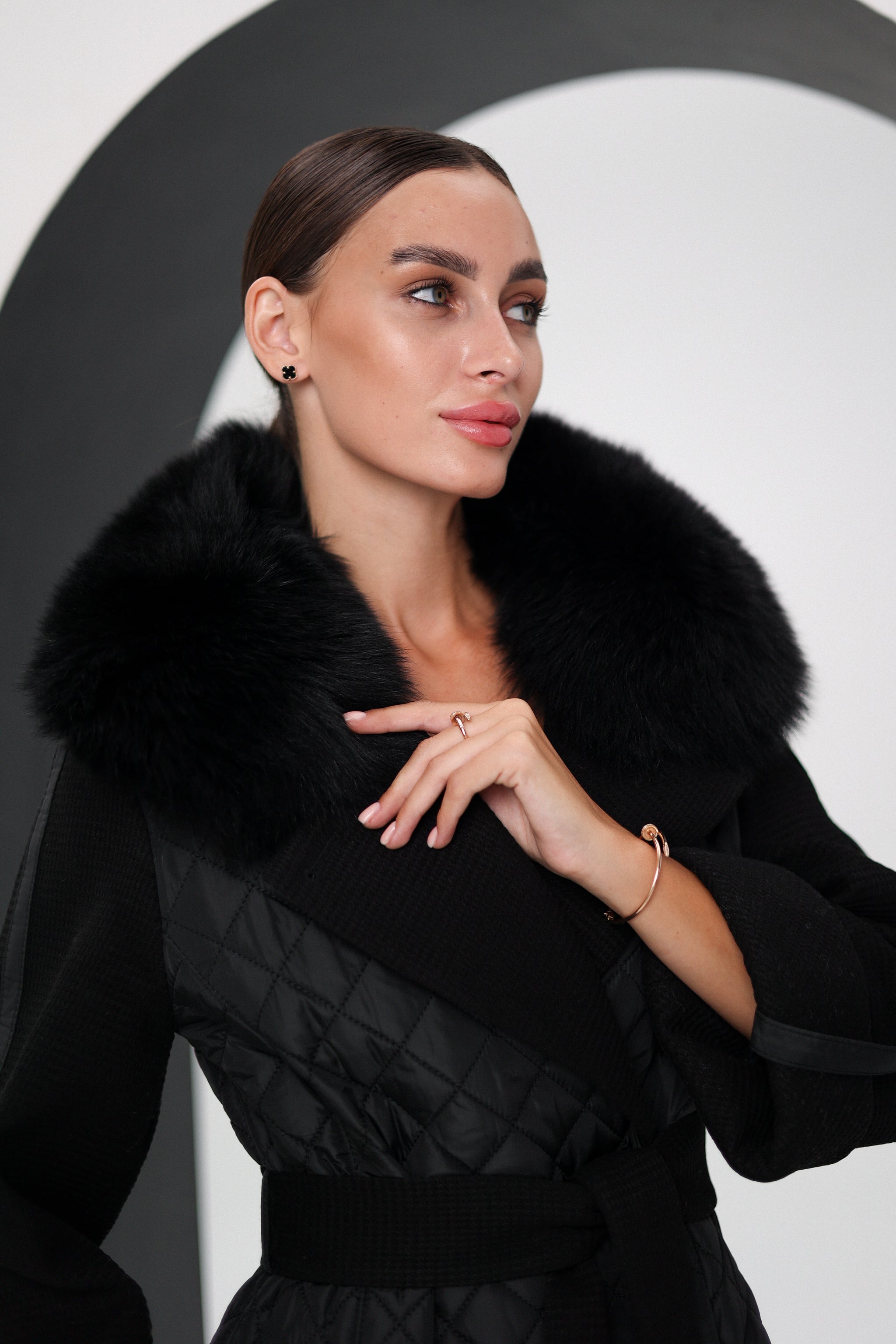 新品未使用 ounce noel fur jacket ounce noel fur jacket