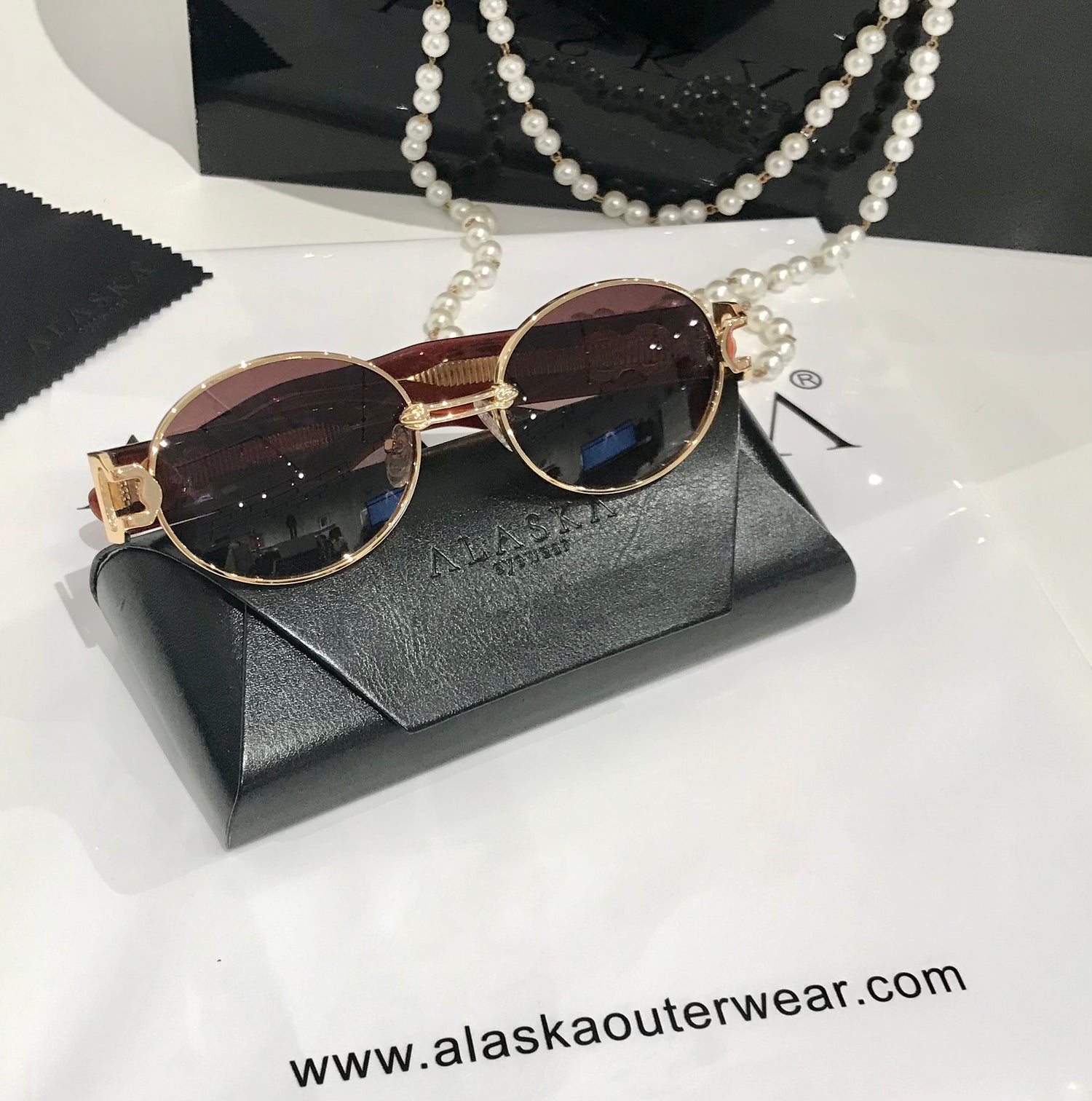 Dakota Oval Gradient Sunglasses Gold/Brown