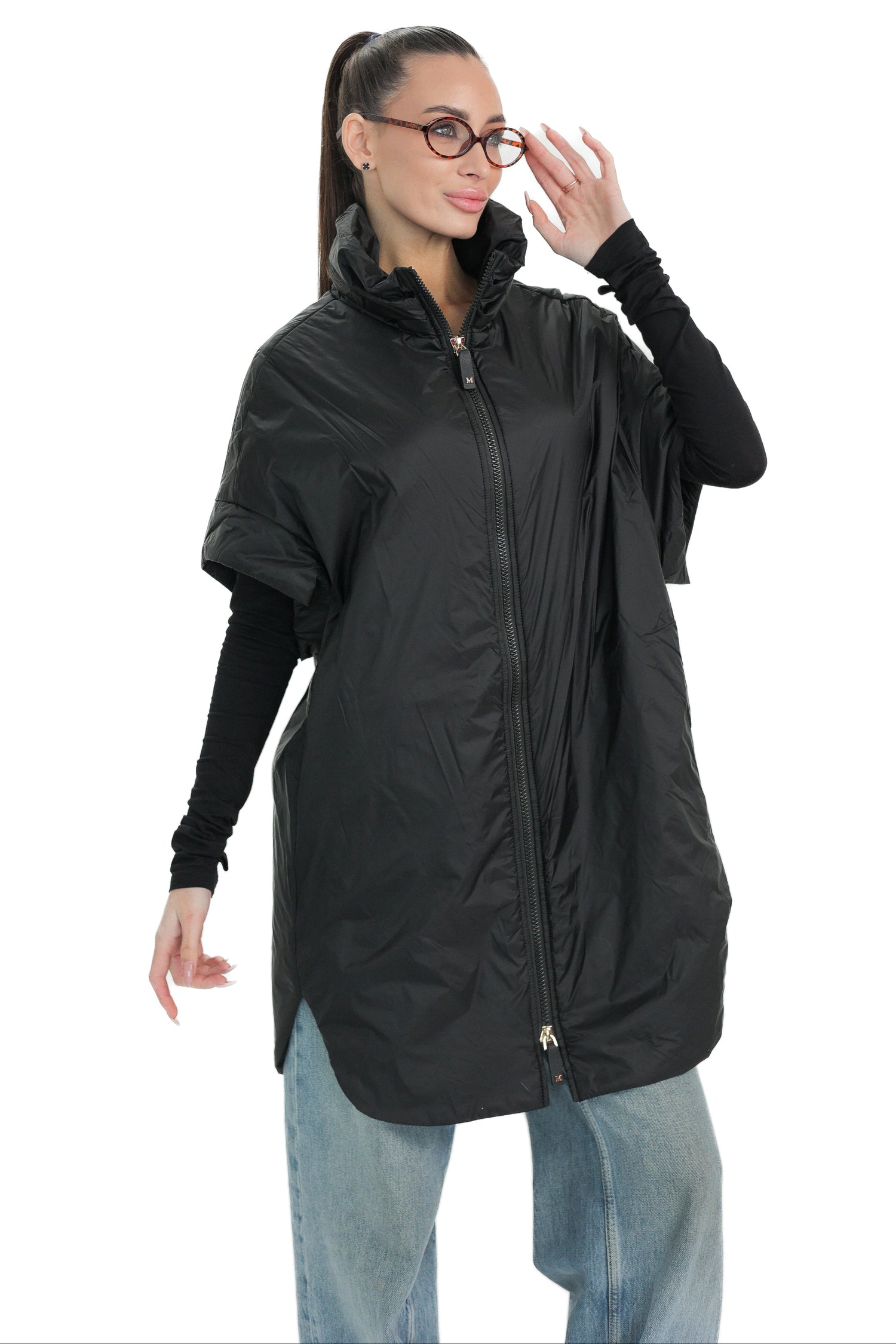 Emery Relaxed Fit Vest in Black