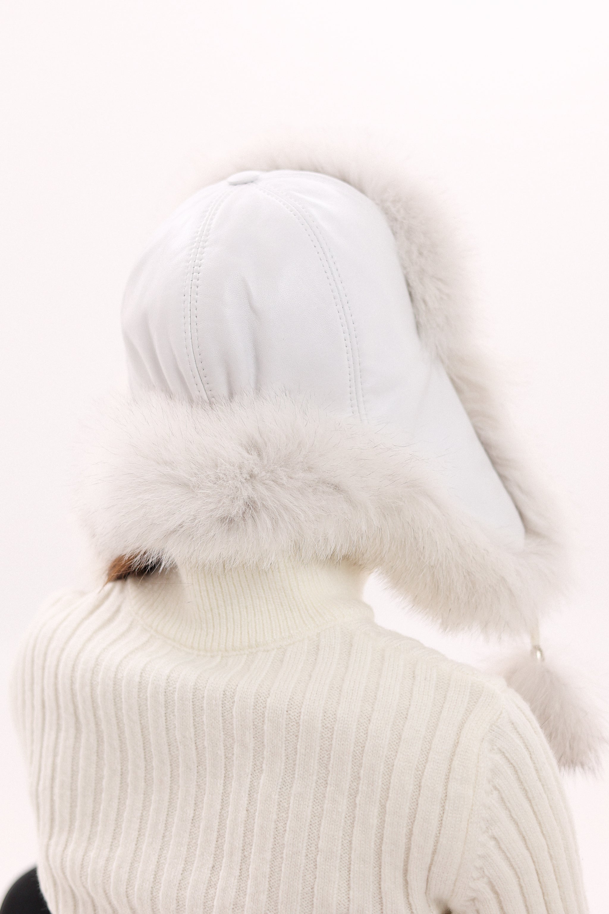 Vintage ABC Furs White Leather Fox Fur Hat White Fox Fur Hat . 100% Real Fur Accessories - Haute Acorn main image 4