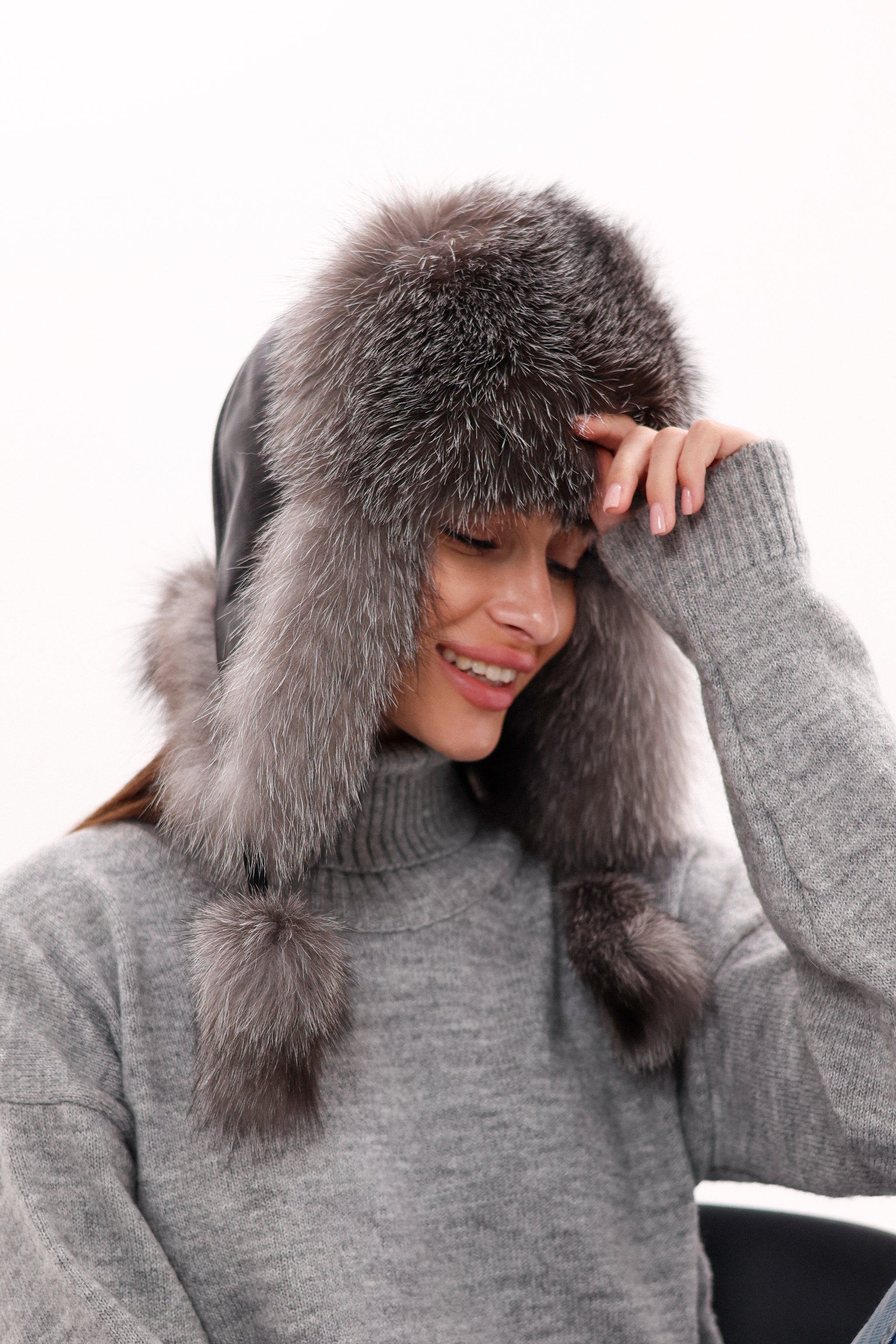 Genuine Silver Fox Fur Genuine Leather Hat – Alaska® Outerwear Company