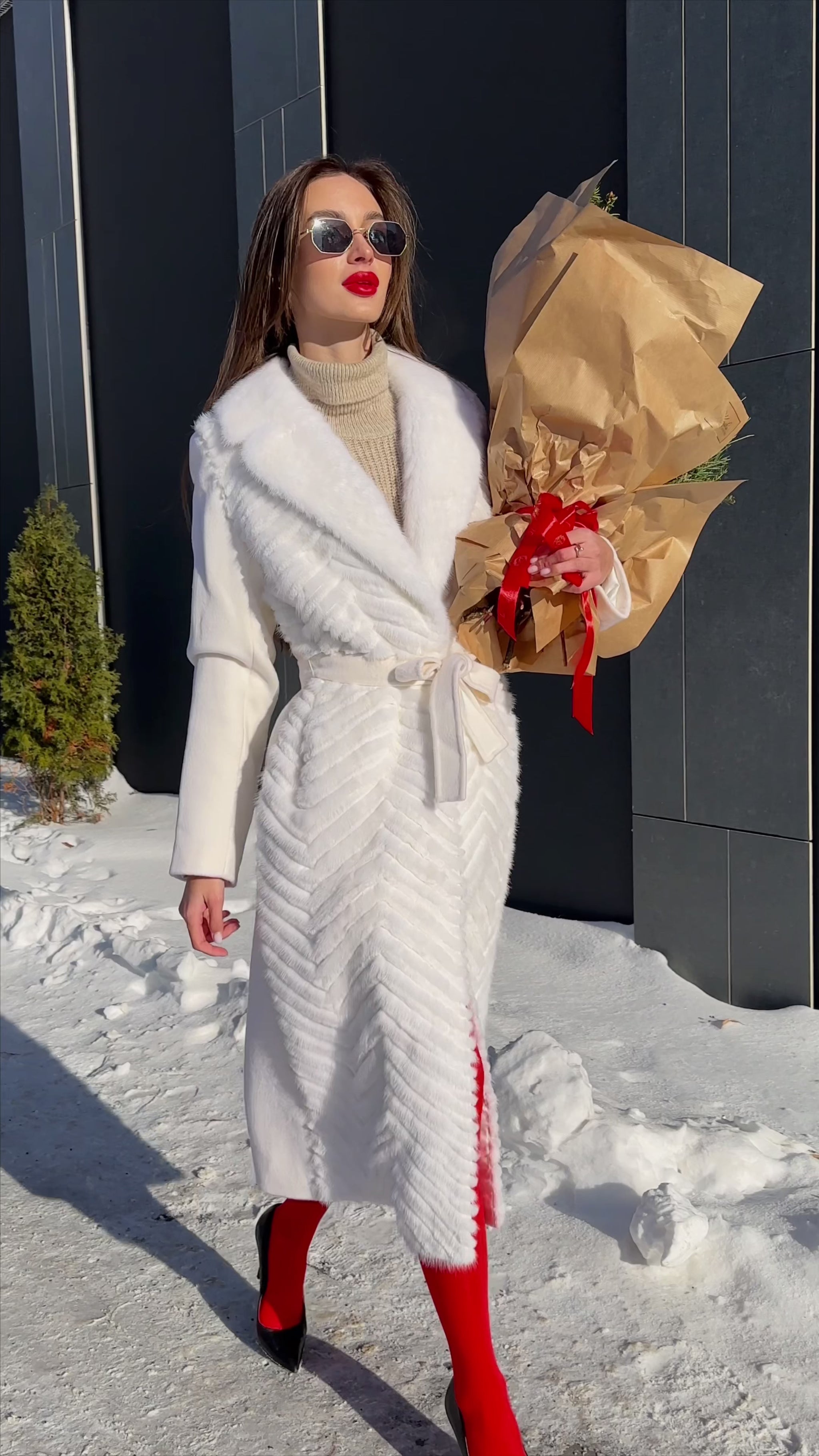 Genuine Mink Fur Rex Fur Trim Virgin Wool Coat in White – Alaska