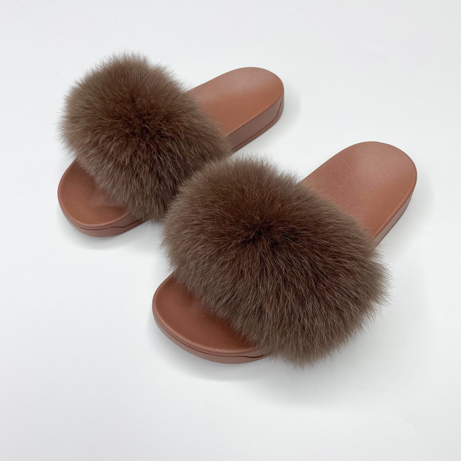 Milk Chocolate Polar Fox Slides